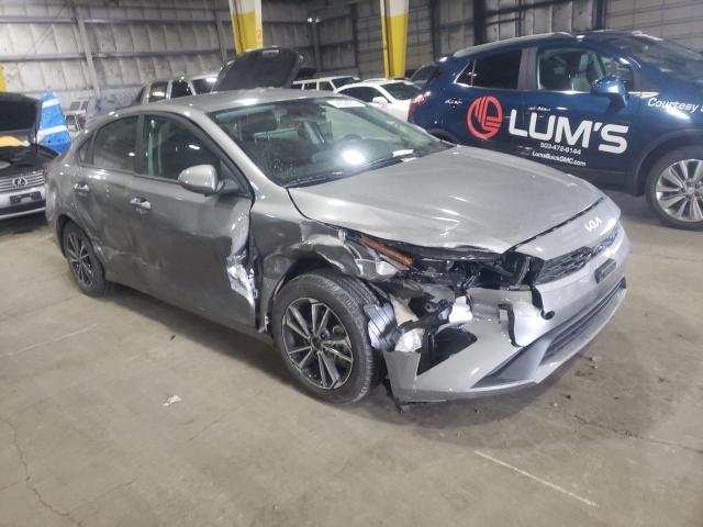 3KPF24AD2NE456139 KIA FORTE FE