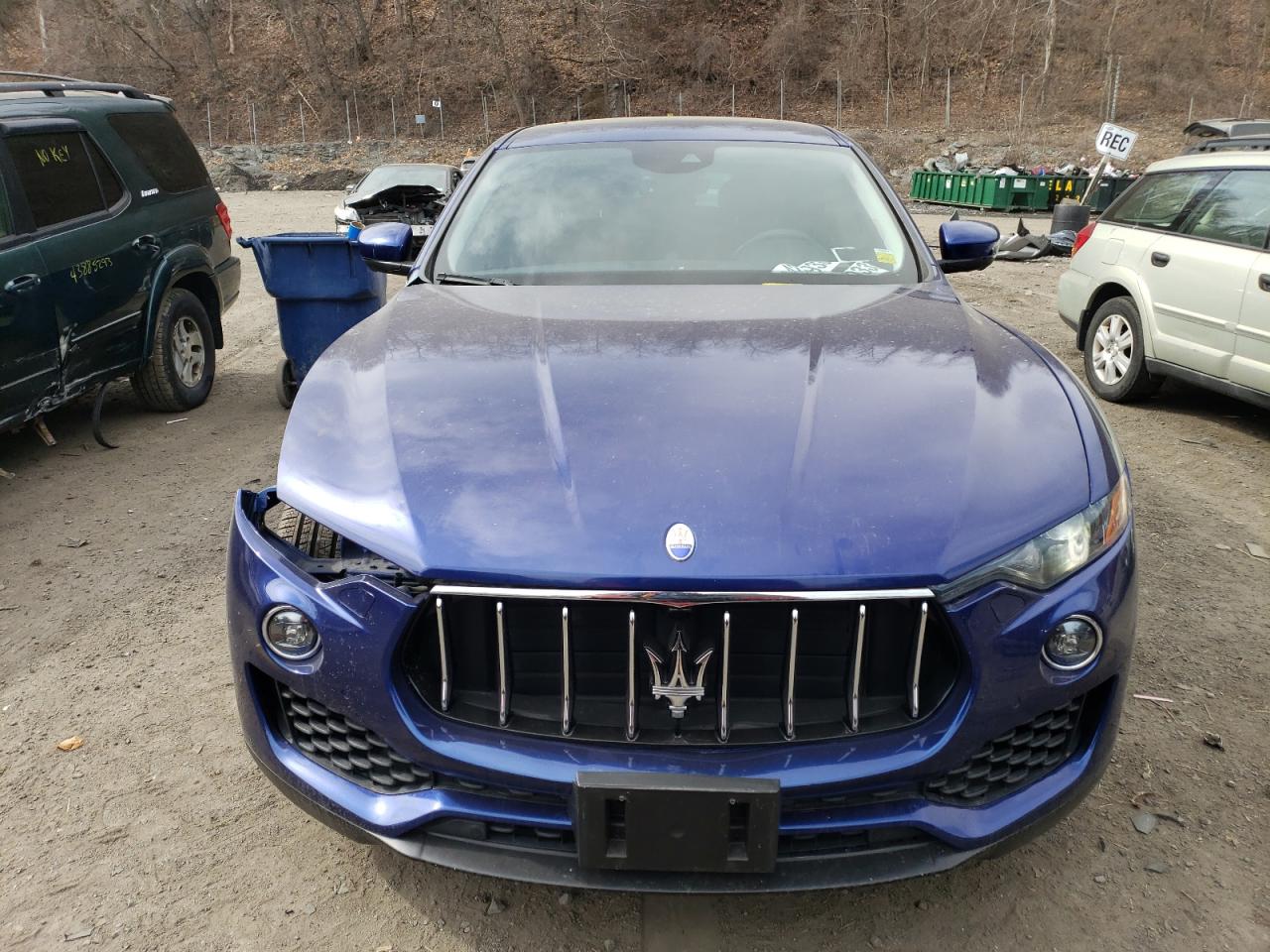 ZN661XUA0HX225989 2017 Maserati Levante