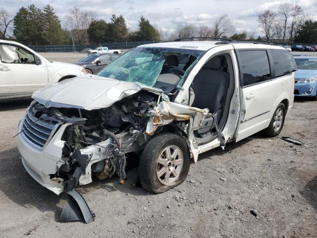 2009 Chrysler Town & Country Touring