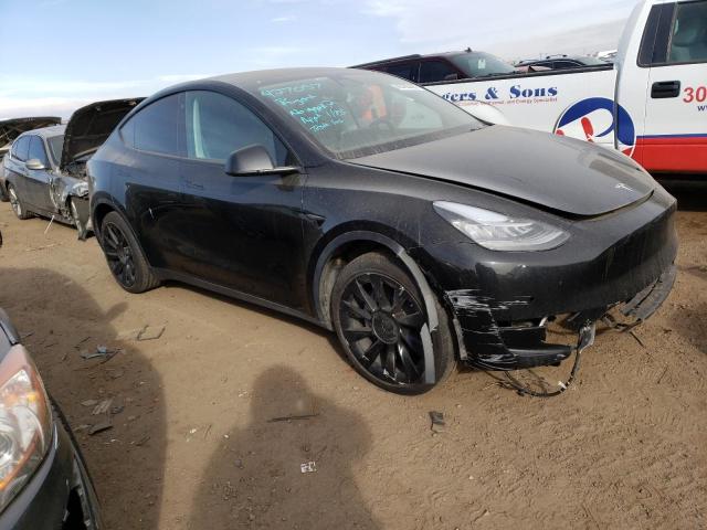 7SAYGAEE8NF427057 Tesla Model Y