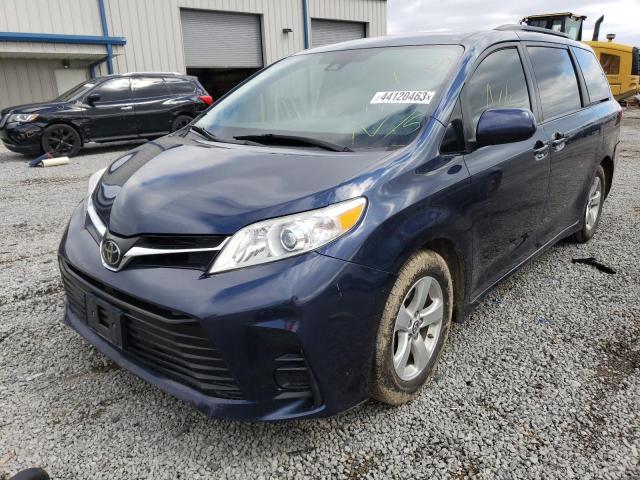 2018 Toyota Sienna LE