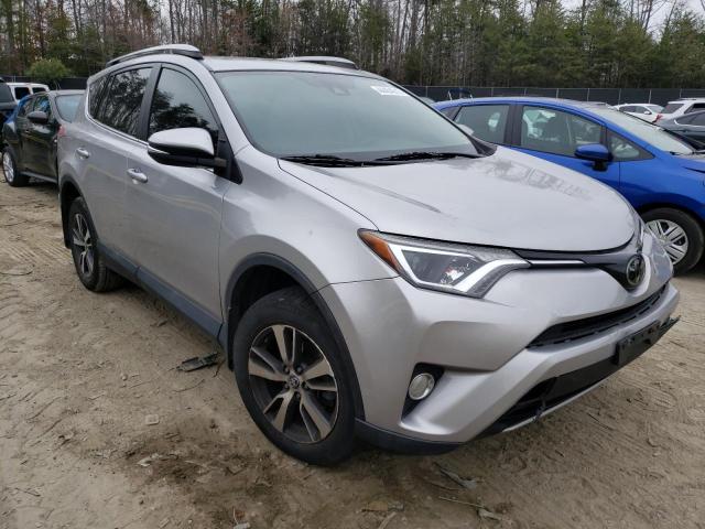 VIN 2T3RFREV5HW546864 2017 Toyota RAV4, Xle no.4