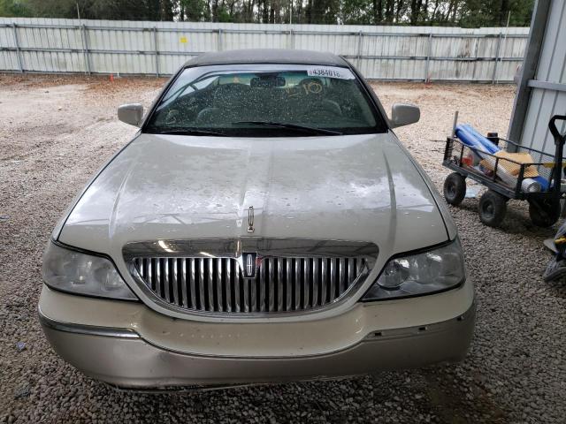 1LNHM81W44Y662062 Lincoln Town Car Executive