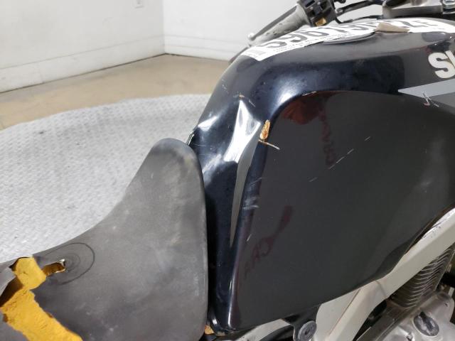 2000 SUZUKI GS500 E - JS1GM51A9Y2100597