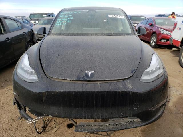7SAYGAEE8NF427057 Tesla Model Y