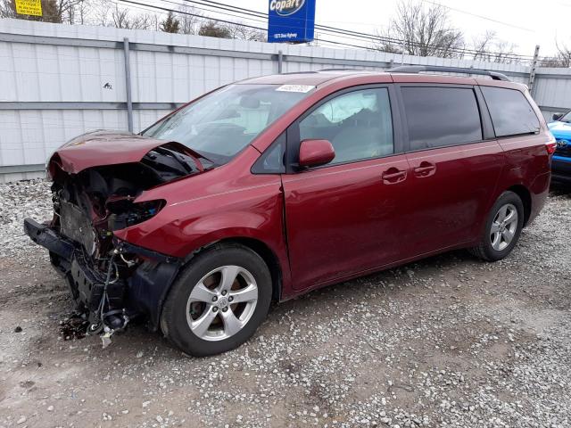 2017 Toyota Sienna LE