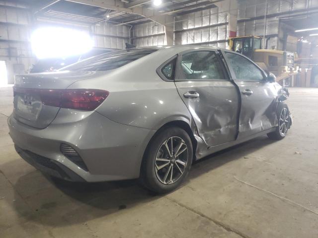 3KPF24AD2NE456139 KIA FORTE FE