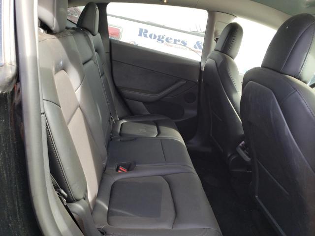 7SAYGAEE8NF427057 Tesla Model Y