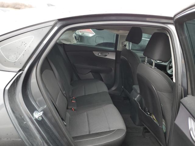 3KPF24AD6NE445211 KIA FORTE FE