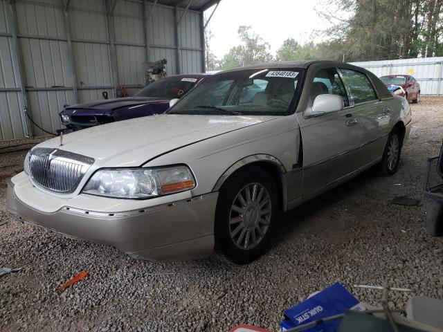 Salvage cars for sale from Copart Midway, FL: 2004 Lincoln Town Car Executive