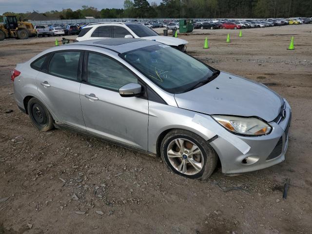 1FADP3F28EL215676 Ford FOCUS SE