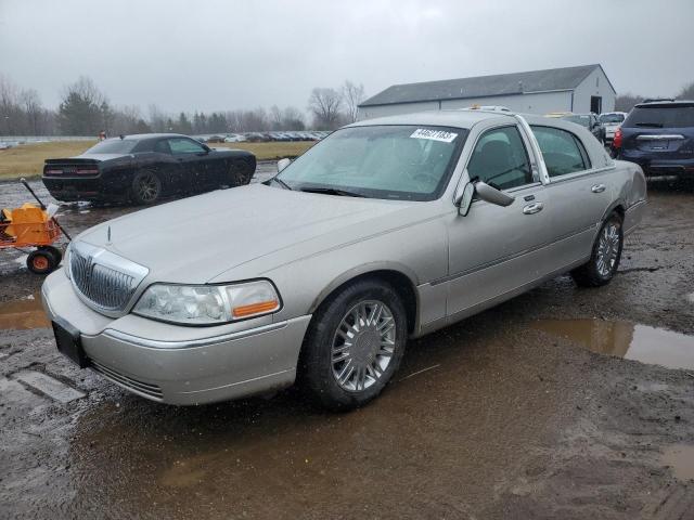 2006 Lincoln Town Car Signature