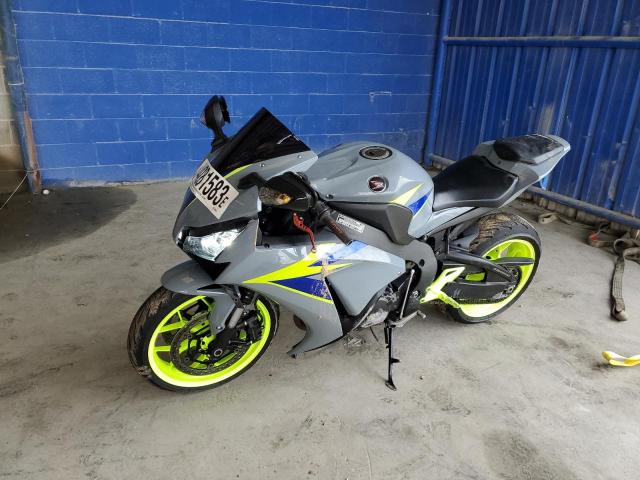 2014 HONDA CBR1000 RR - JH2SC5905EK600242