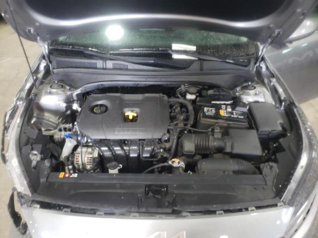 3KPF24AD2NE456139 KIA FORTE FE