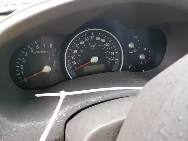 KNDMG4C38A6328811 KIA SEDONA LX