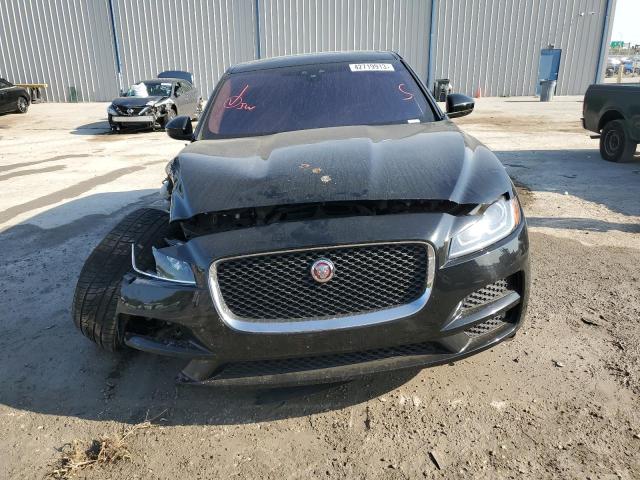 2017 JAGUAR F-PACE PRE SADCJ2BV2HA069250