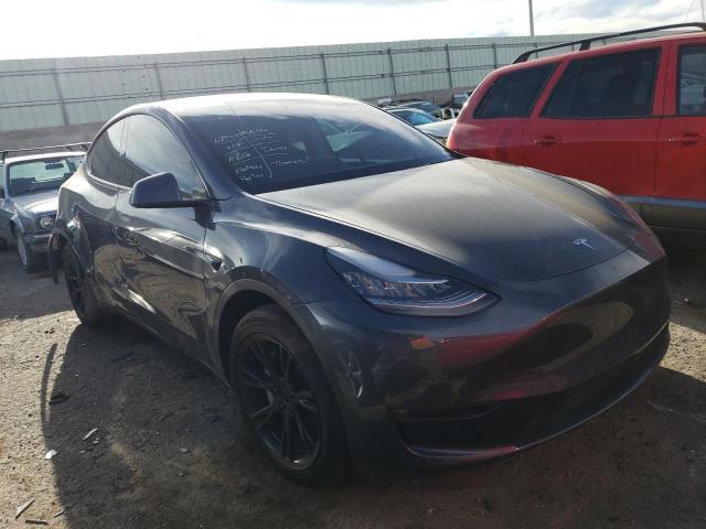 7SAYGAEE8NF327220 Tesla Model Y