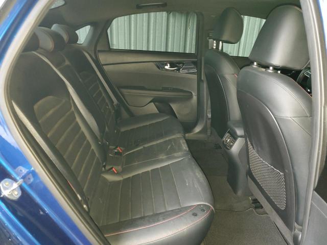 3KPF44AC2ME318486 KIA FORTE GT
