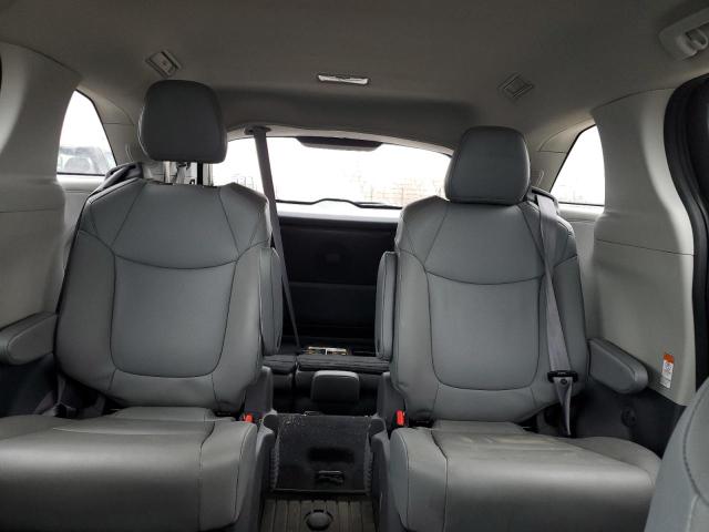 5TDJRKEC8MS066985 Toyota SIENNA XLE