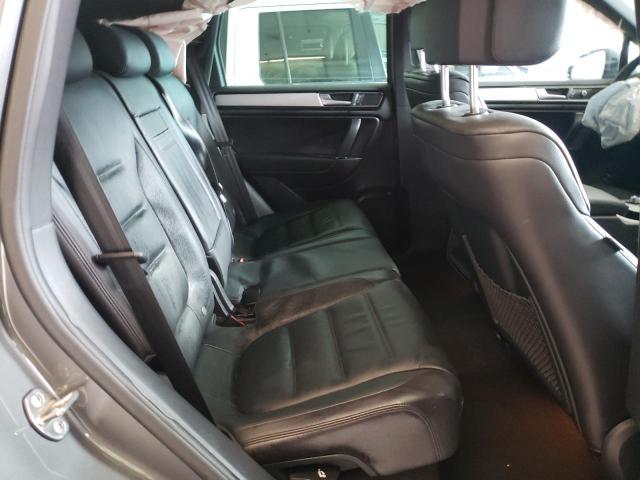 2017 VOLKSWAGEN TOUAREG WO WVGRF7BP5HD000049