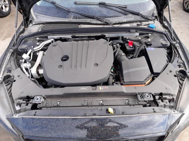2022 VOLVO S60 B5 MOM - 7JRL12TZ5NG177725