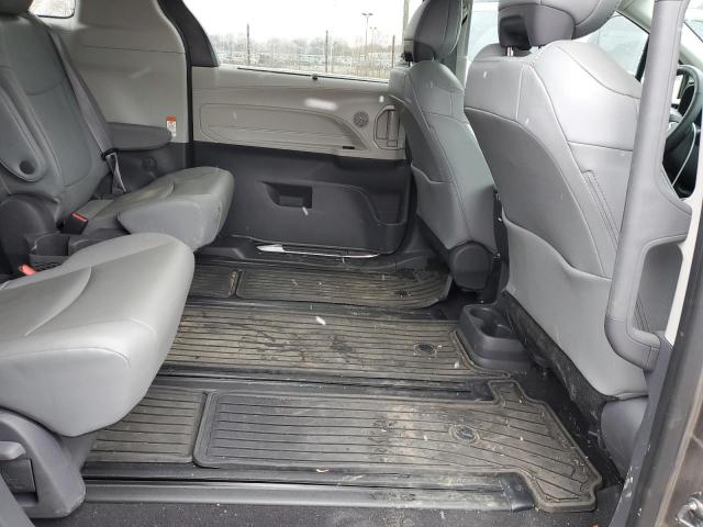 5TDJRKEC8MS066985 Toyota SIENNA XLE