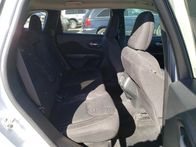 1C4PJMCB3GW147680 Jeep Cherokee Latitude