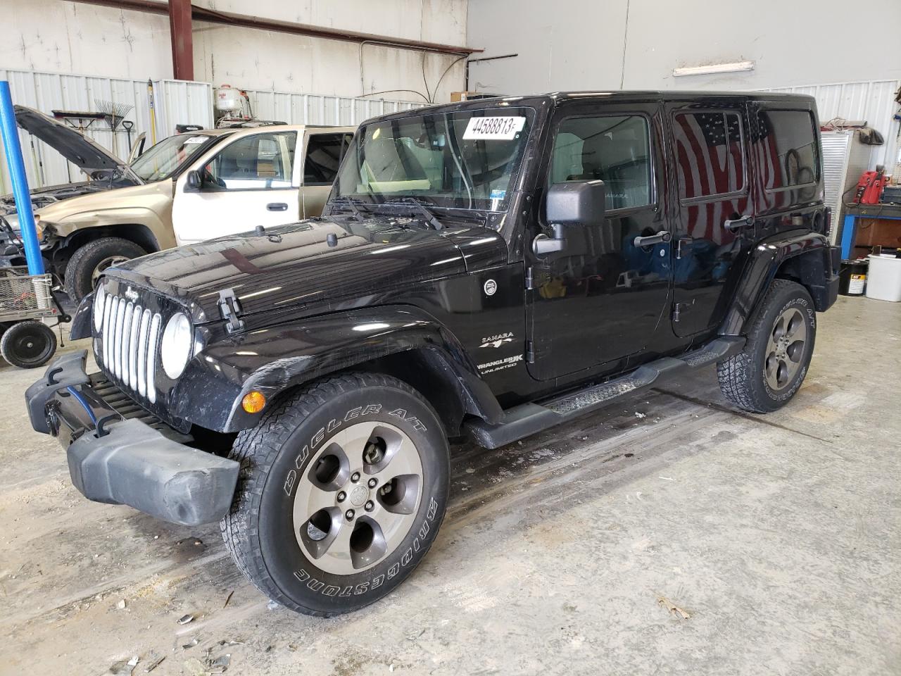 2018 Jeep Wrangler Unlimited Sahara VIN: 1C4BJWEG2JL902390 Lot: 44588813