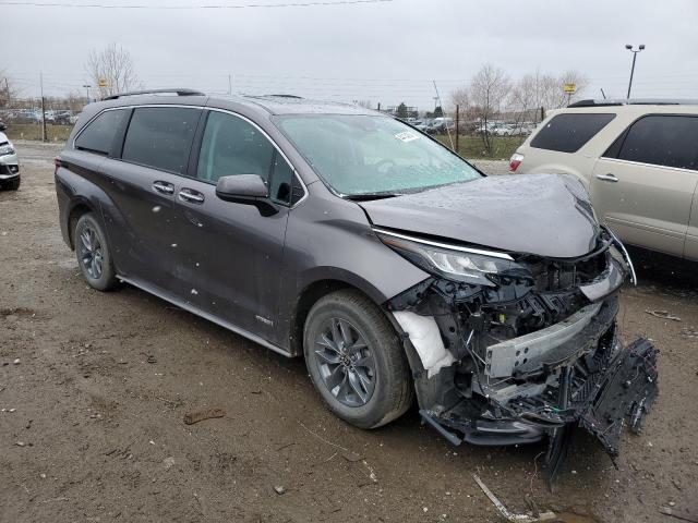 5TDJRKEC8MS066985 Toyota SIENNA XLE