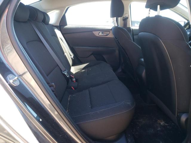 3KPF24AD4ME325115 KIA FORTE FE