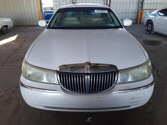 1LNHM81W2YY836961 Lincoln TOWNCAR