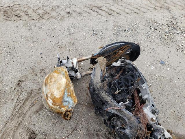 2009 SUZUKI GSX-R750 - JS1GR7LA892103597