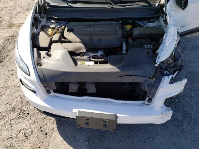 1C4PJMCB3GW147680 Jeep Cherokee Latitude