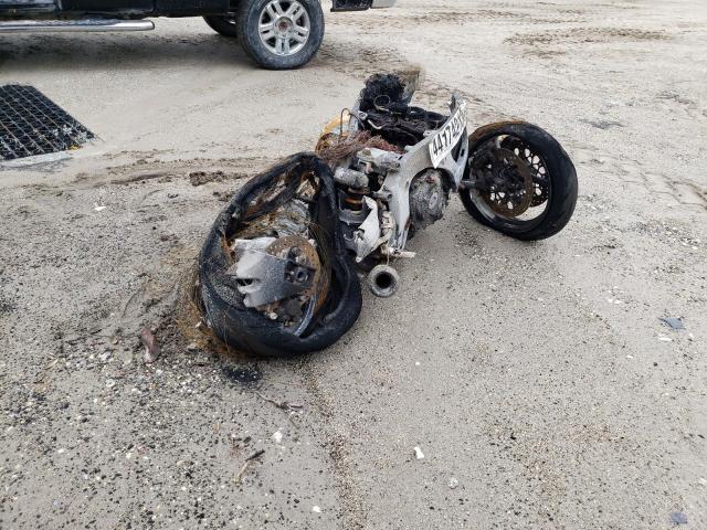 2009 SUZUKI GSX-R750 - JS1GR7LA892103597