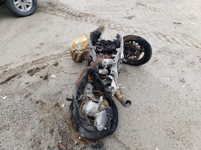 2009 SUZUKI GSX-R750 - JS1GR7LA892103597