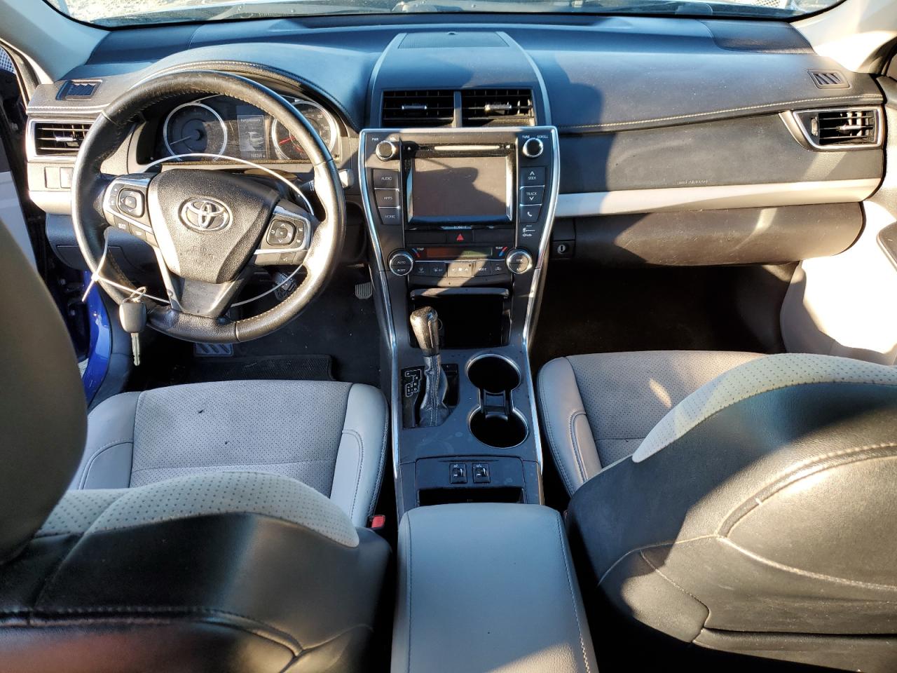 4T1BF1FKXGU586016 TOYOTA CAMRY 2016