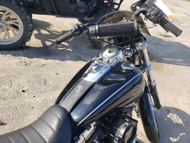 2011 HARLEY-DAVIDSON FXDC DYNA 1HD1GV413BC329923