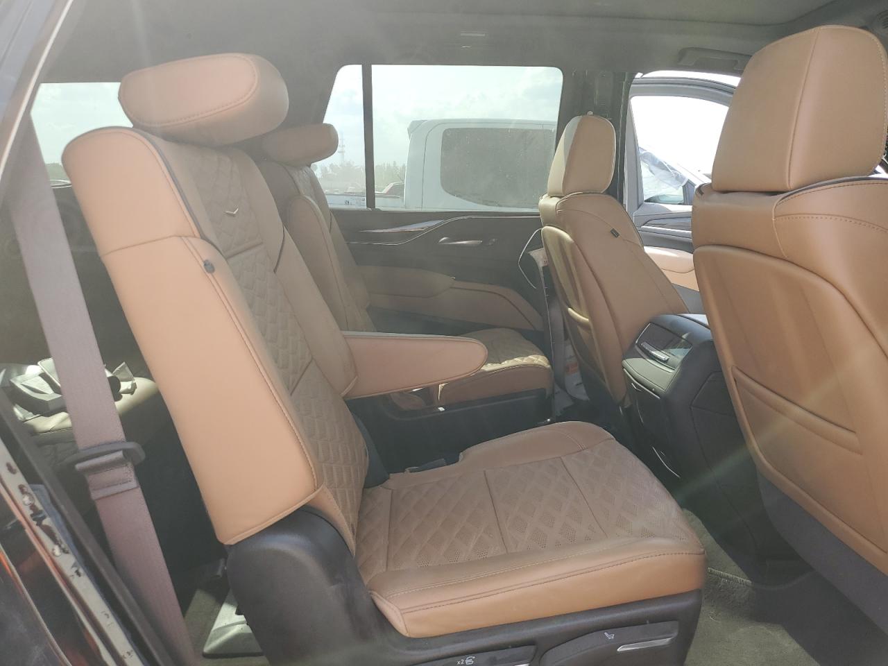 1GYS4BKT9NR304246 2022 Cadillac Escalade Premium Luxury