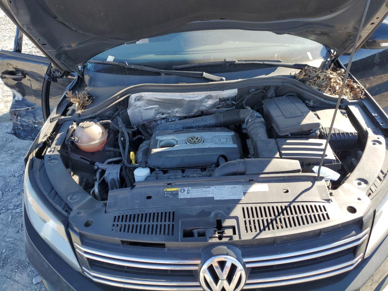 2016 Volkswagen Tiguan - Image 12