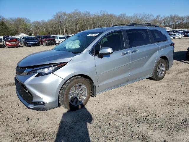 2023 Toyota Sienna XLE