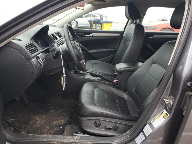 2015 VOLKSWAGEN PASSAT LIM 1VWAT7A30FC061009