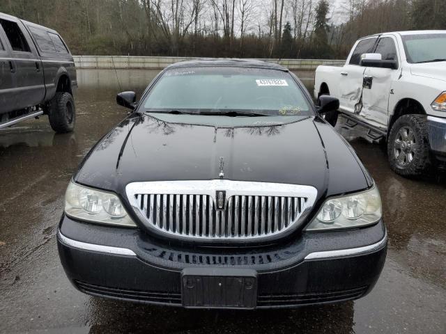 1L1FM81W14Y667731 Lincoln Town Car Executive