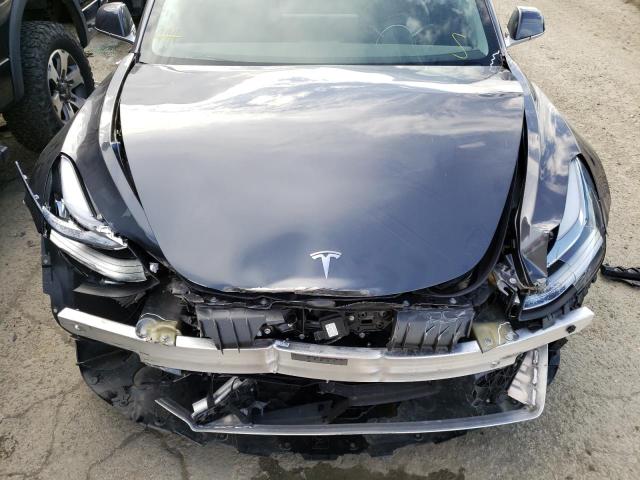5YJ3E1EB0JF069059 Tesla MODEL 3