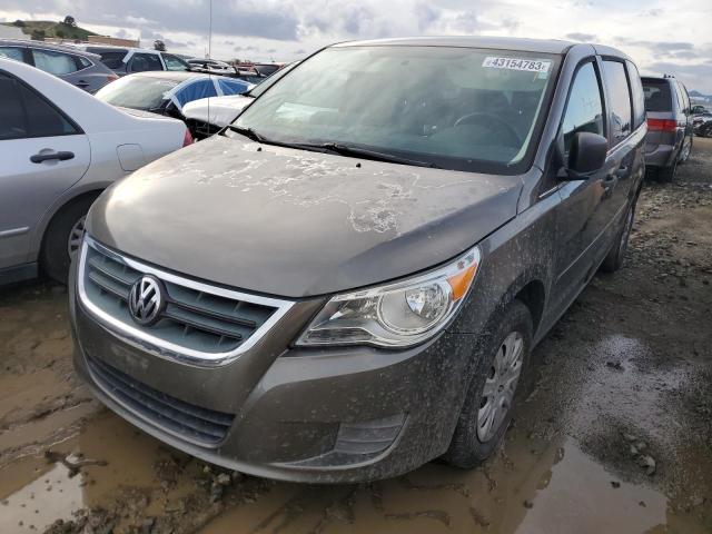 2010 Volkswagen Routan S