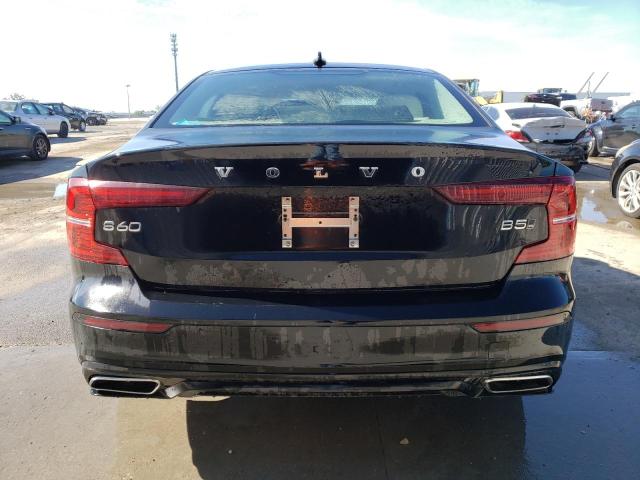 2022 VOLVO S60 B5 MOM - 7JRL12TZ5NG177725