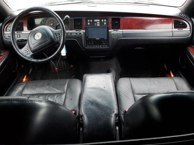 1L1FM81W14Y667731 Lincoln Town Car Executive