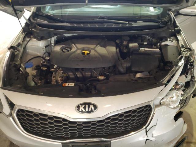 KNAFX4A60G5528129 KIA FORTE LX