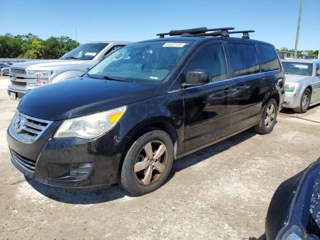 2010 Volkswagen Routan SE