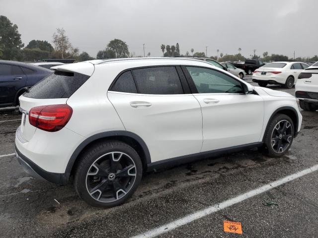 WDCTG4EB4KJ548312 Mercedes-Benz GLA-Class