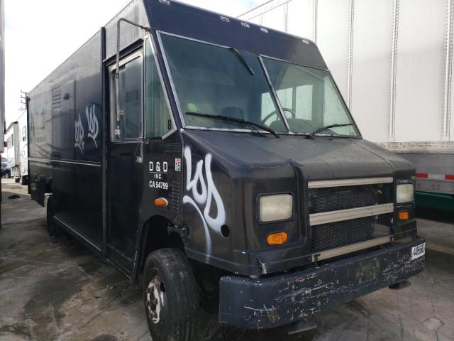 Salvage cars for sale from Copart Sun Valley, CA: 2001 Freightliner Chassis M Line WALK-IN Van